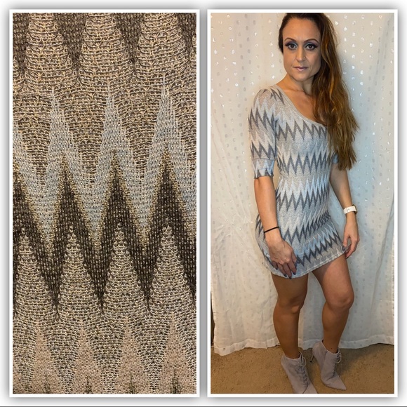 Chevron 3/4 sleeve Knit Bodycon Dress - Picture 1 of 2